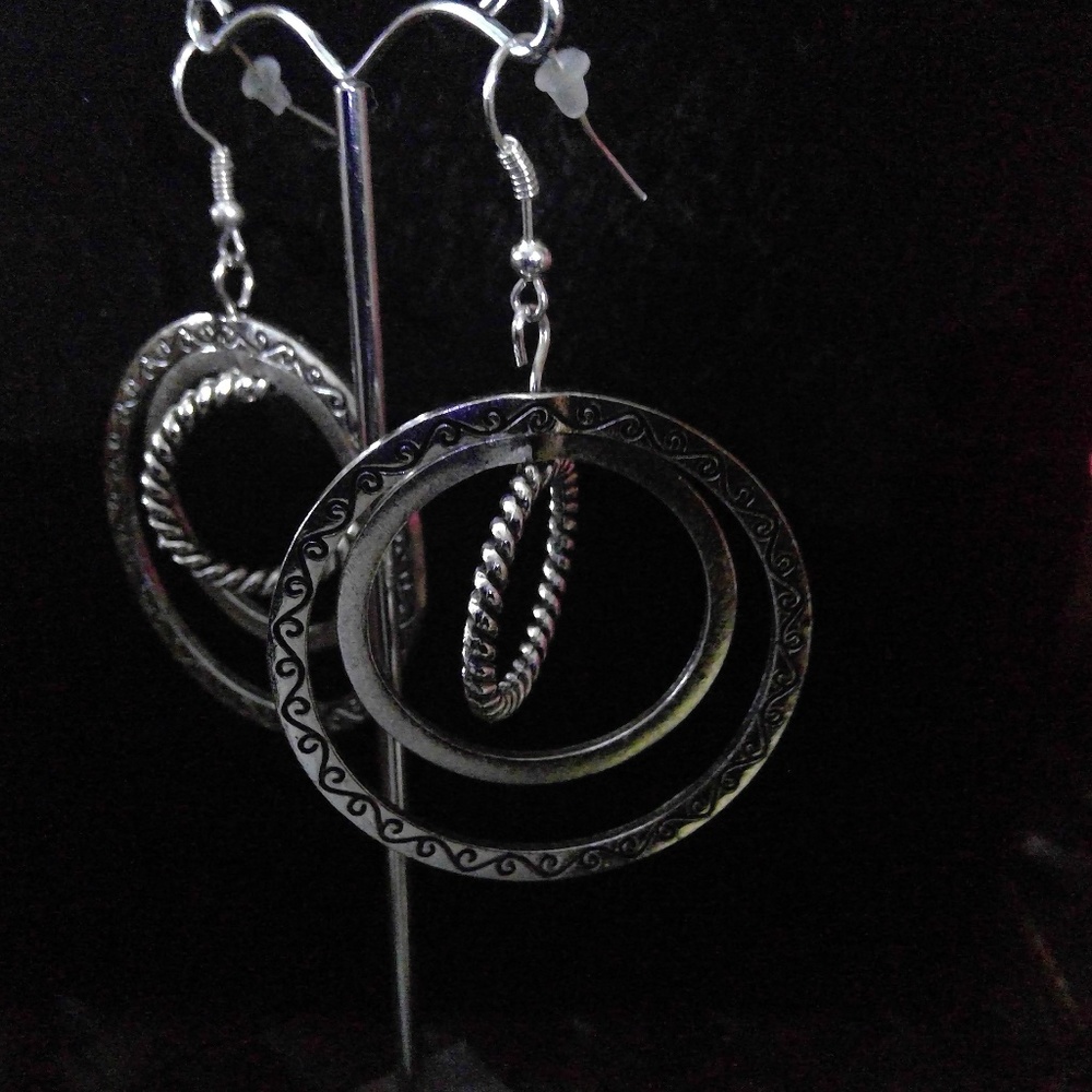 Silver Earring with etching Design